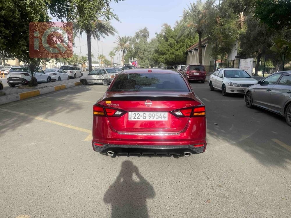 نیسان ئەلتیما